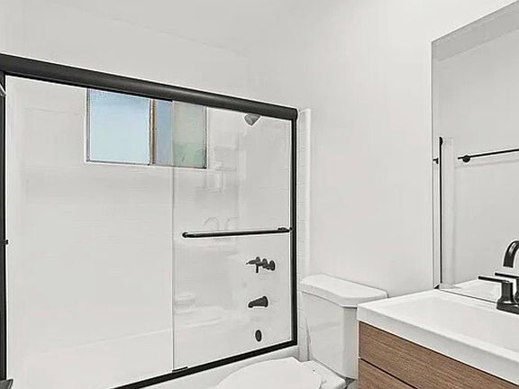 2nd image of 9337 National Blvd APT 6