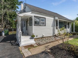 11 Valley View Ter, Washington, NJ 07882