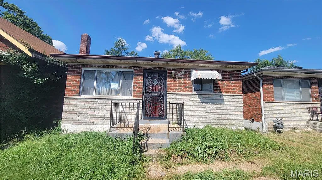 4607 Lee Ave photo 1