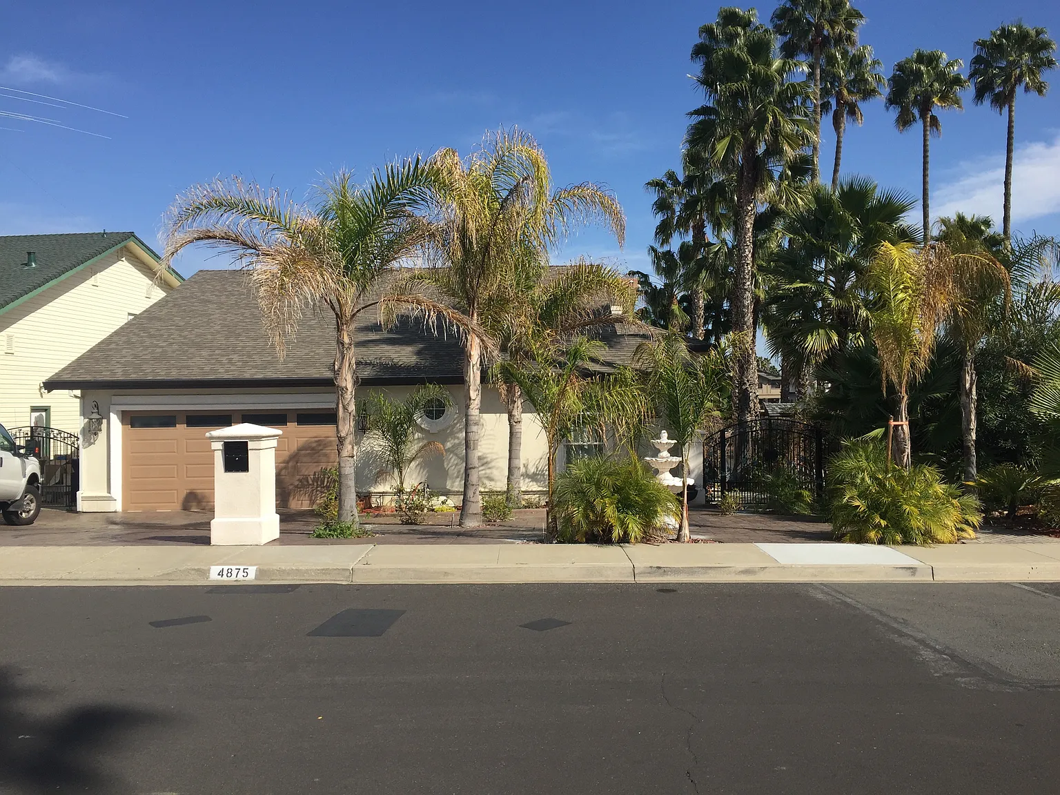 4875 Discovery Point photo 1