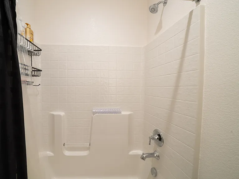 2427 Creekview Dr — Photo 47