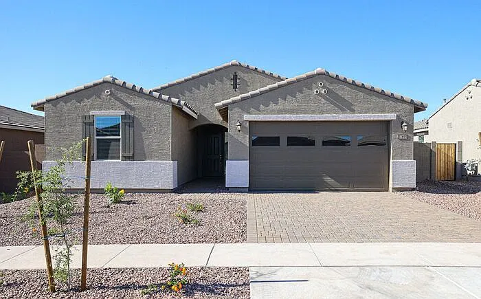 17693 W Pinnacle Vista Dr