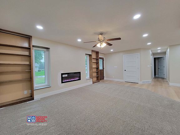 3rd image of 4313 Michigan Ave