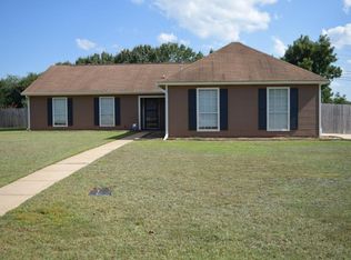 205 Woodleigh Rd, Dothan, AL 36305
