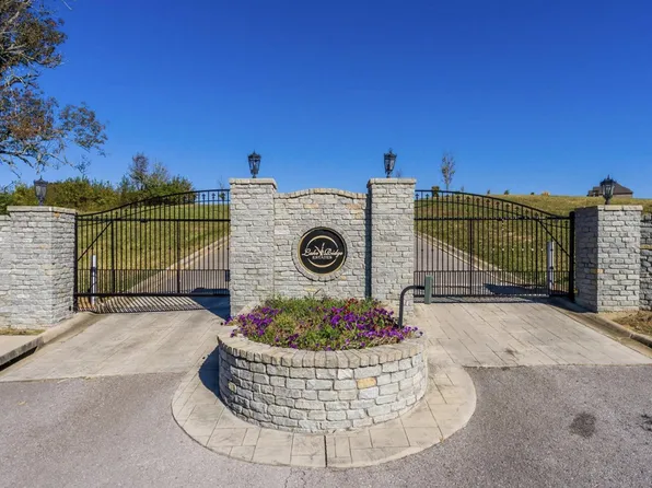 5169 Stallion Dr, Richmond, KY 40475