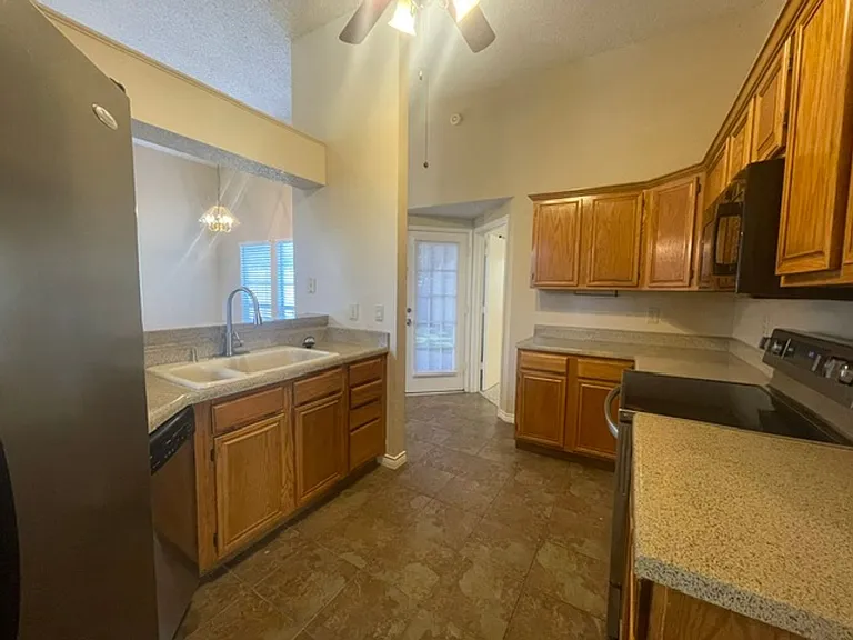 4741 Birchbend Ln — Photo 9