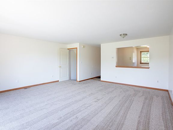 3rd image of 84 Union St #5