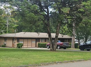 7465 & 7467 Pinewood Dr, Chattanooga, TN 37421