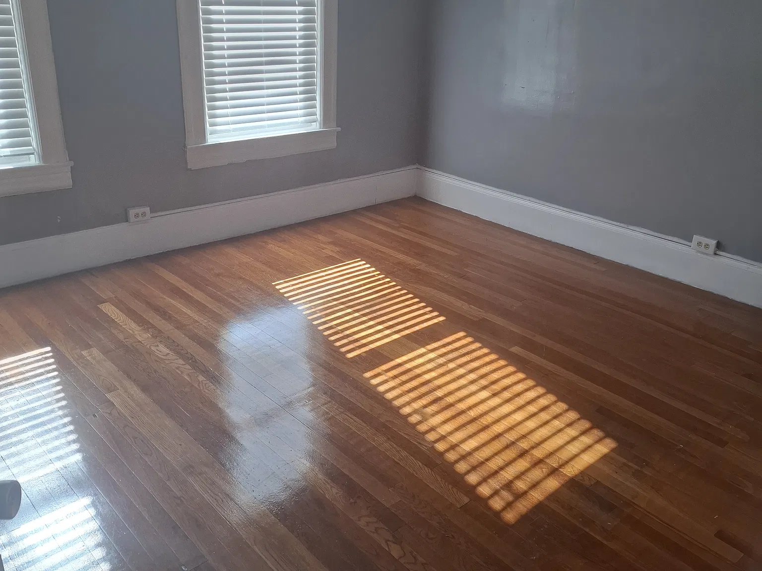 123 Brown Ave — Photo 3