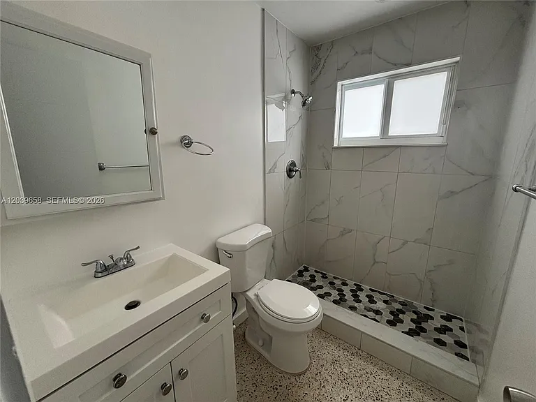 458 E 31st St #4 — Photo 12