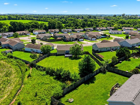 5th image of 2013 Vancroft Cir