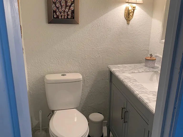 2817 Lovers Ln — Photo 13