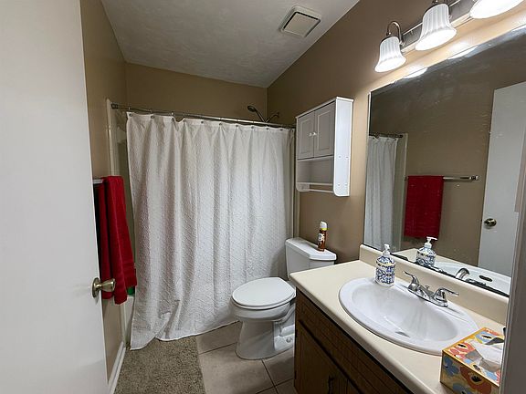 3rd image of 2428 Talco Hills Dr