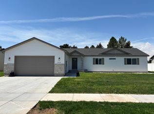 2540 Baylor Dr, Ammon, ID 83406