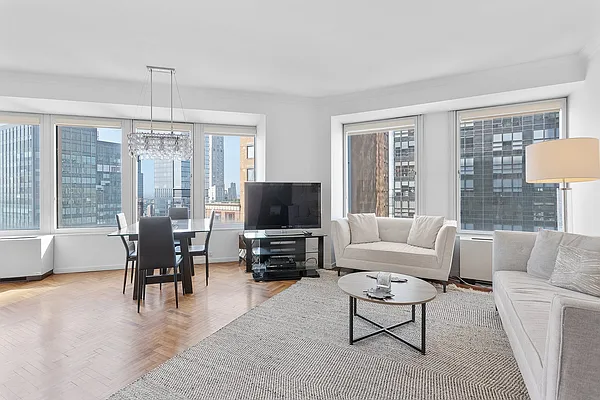Rented by R New York | media 3