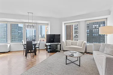 Rented by R New York