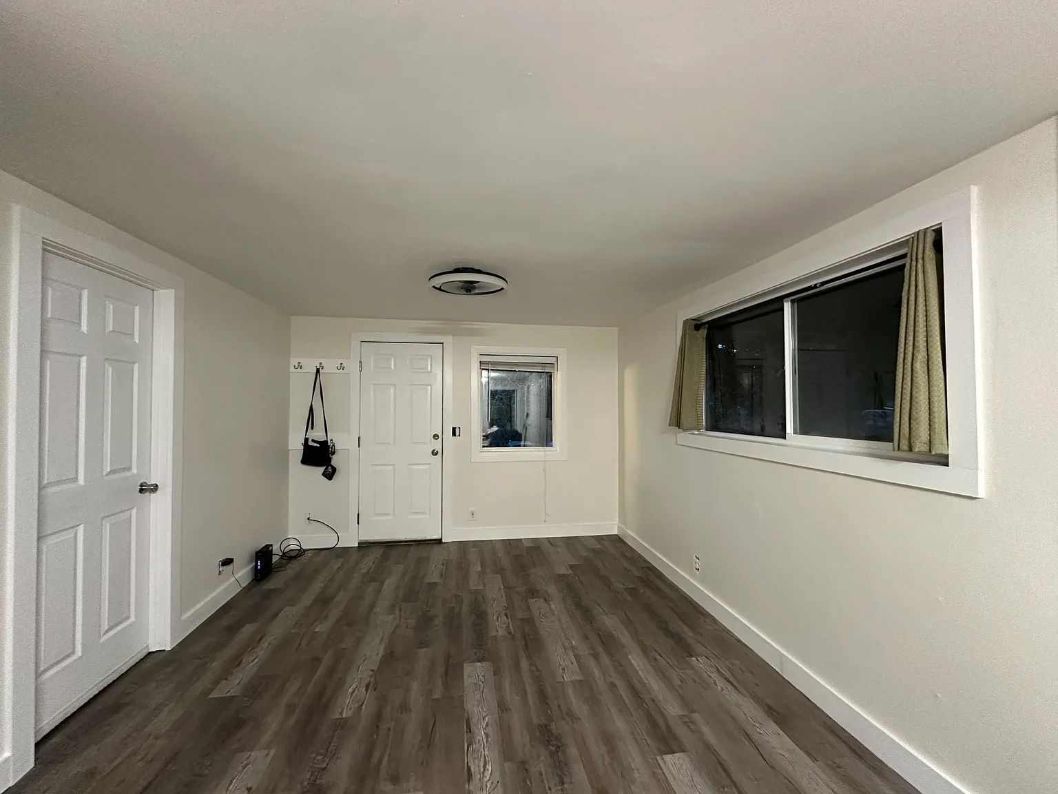 2 bed, 685 sqft, $1,900 — Photo 4