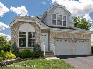 27 Brent Dr, Howell, NJ