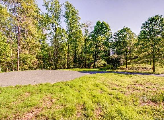 3rd image of 3500 Gatewood Oaks Dr #L6