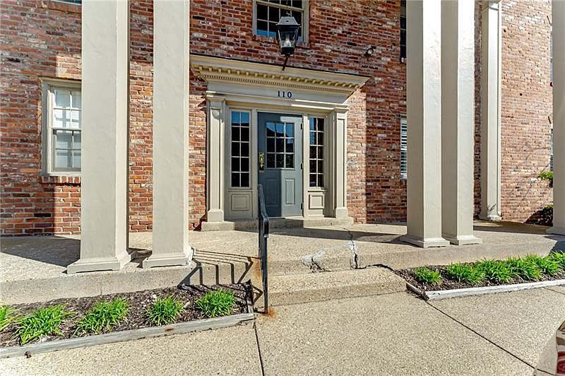 110 Jamestown Dr Pittsburgh, PA, 15216 Apartments for Rent Zillow