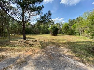 40 Glowood Ct, Wedgefield, SC 29168