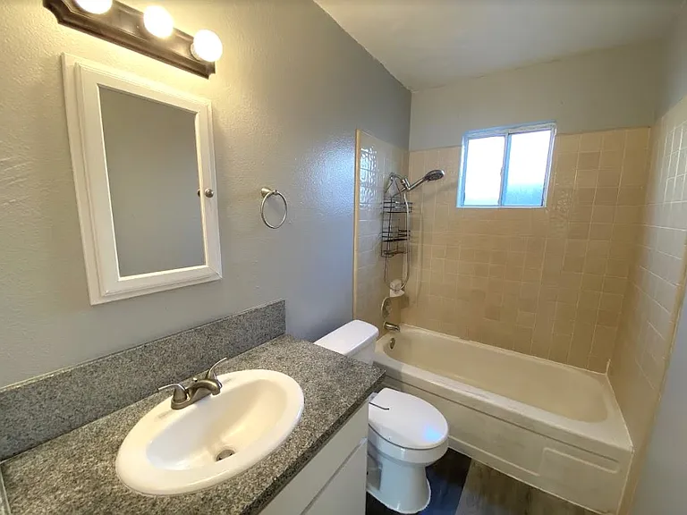 3158 College Ave #B — Photo 12