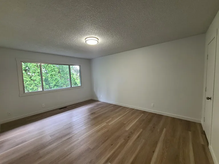 6535 SW 90th Ave — Photo 8