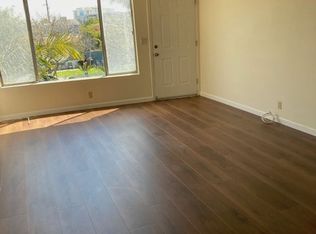 301 Baltimore Ave APT B, Huntington Beach, CA 92648