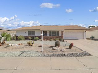 19417 N Willowcreek Cir, Sun City, AZ 85373
