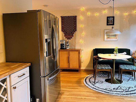 Main - Kitchen Nook