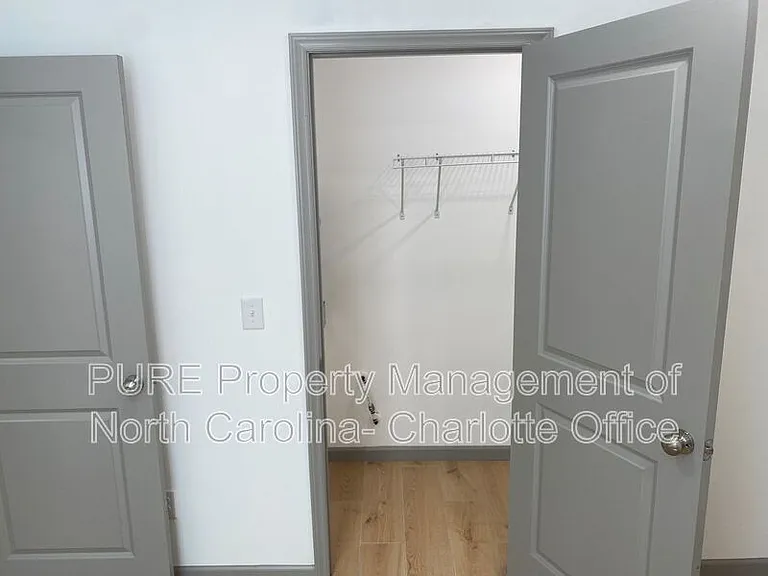 12025 Platon Ave — Photo 17