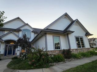 4020 157th St, Urbandale, IA 50323