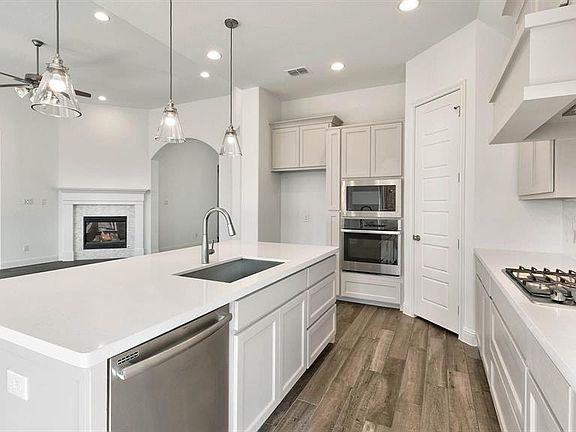 2nd image of 3905 Bethesda Way