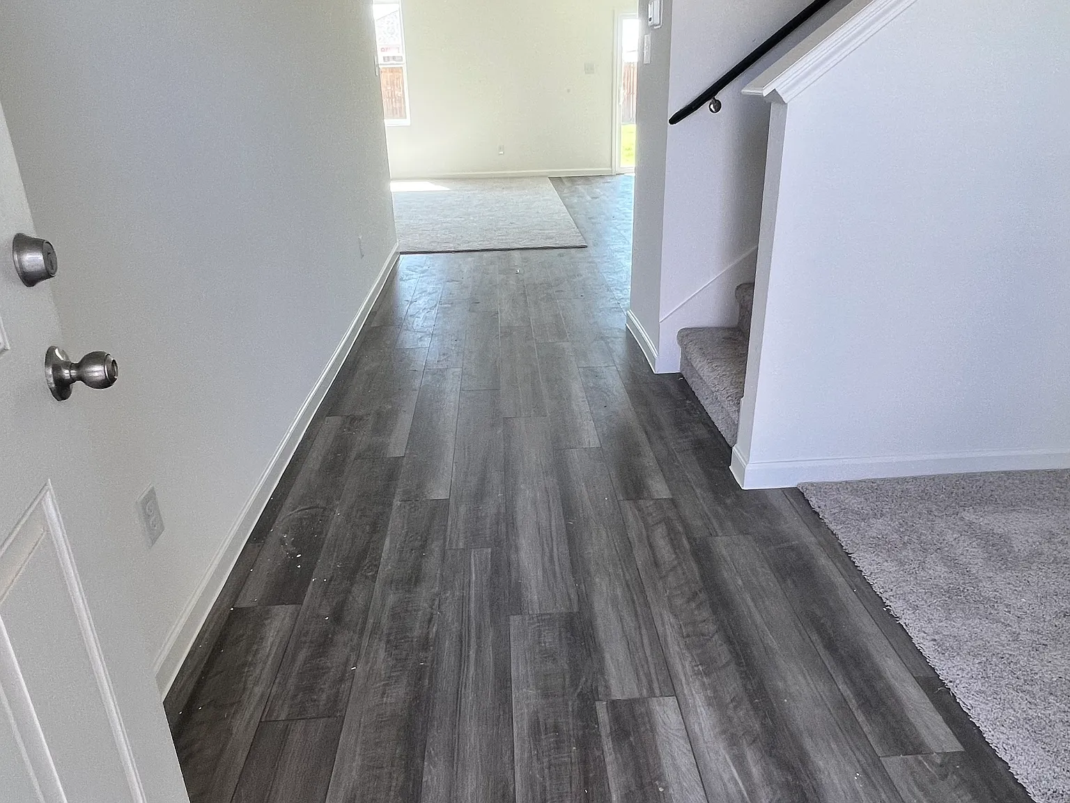 10320 Holycross Ln — Photo 2