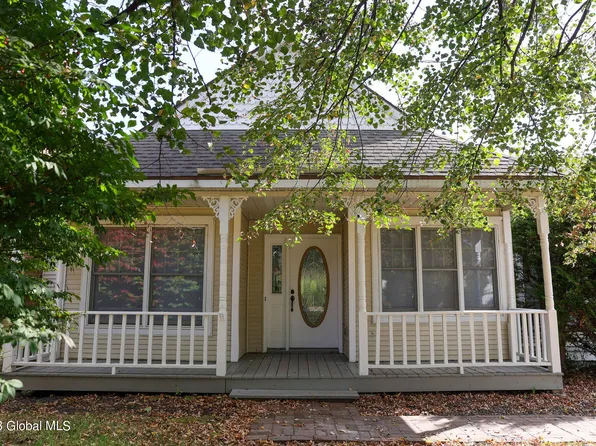 1 Kensington Place, Albany, NY 12209