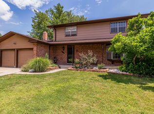 2690 S Brentwood St, Lakewood, CO 80227