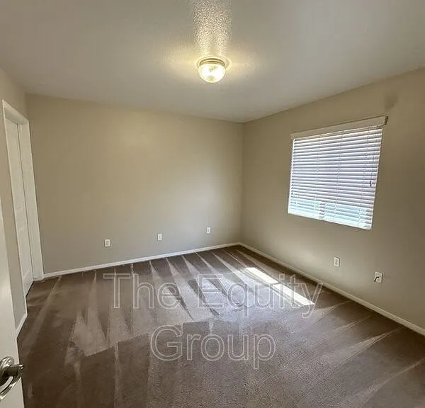 2918 N Terrace St — Photo 12