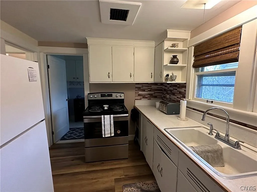 1 bed, 2.0 bath, 1200 sqft, $2,200 — Photo 4