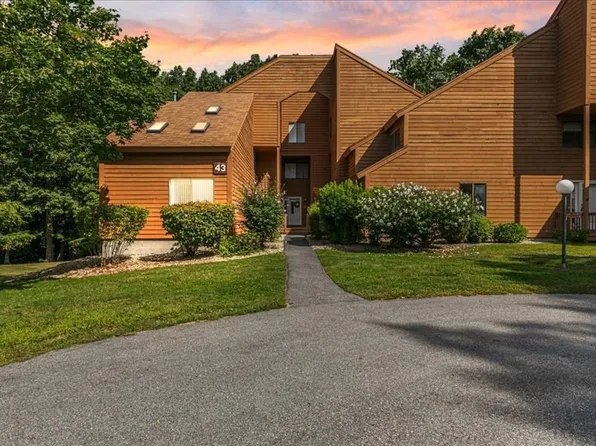 15 Perkins Ct Unit 15, Haverhill, MA 01832