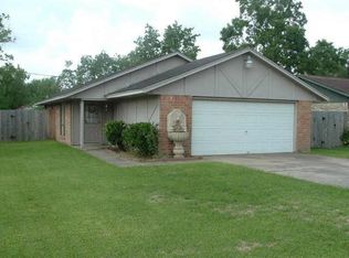 605 N 12th St, La Porte, TX 77571