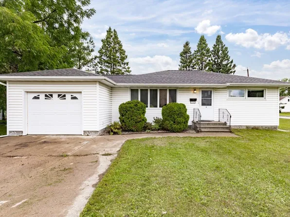 1107 Washington Ave, Cloquet, MN 55720