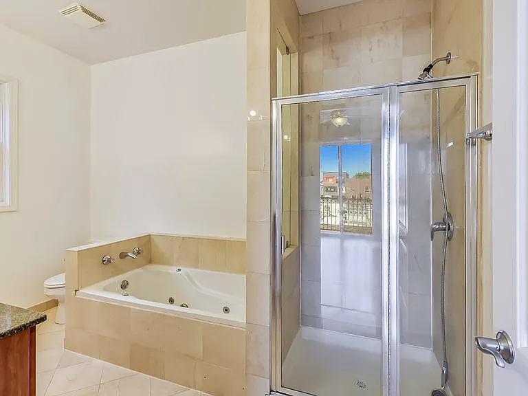 1449 N Wicker Park Ave #302 — Photo 8