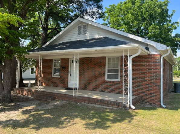 918 Durham St, Fuquay Varina, NC 27526