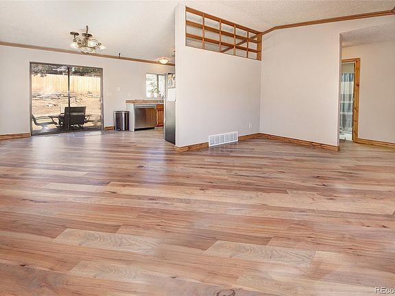 5th image of 5520 Sacramento Pl