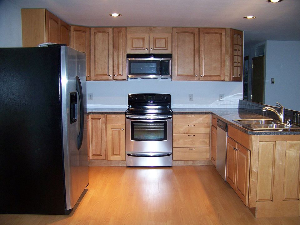 BRAND NEW KITCHEN