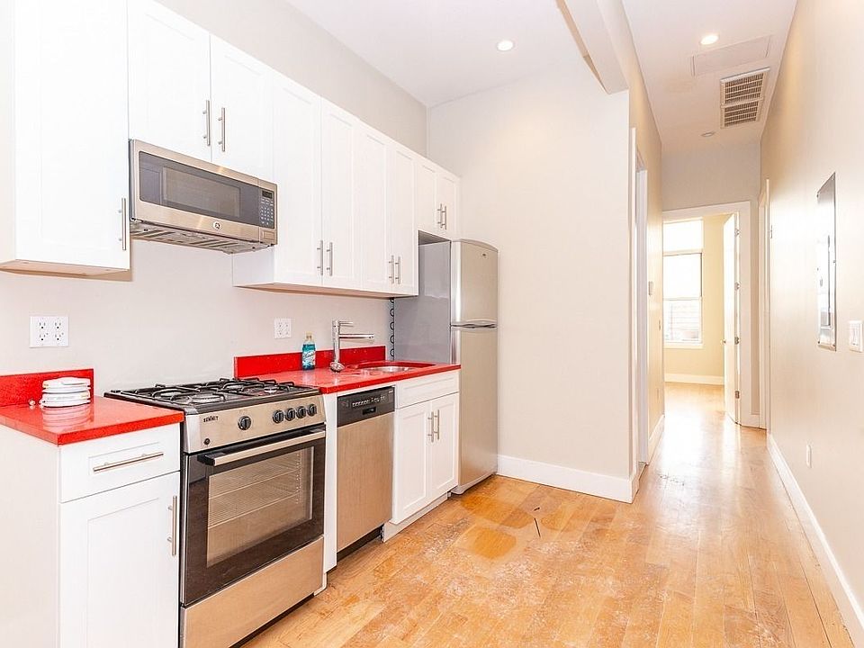 1st image of 250 Melrose St #3S