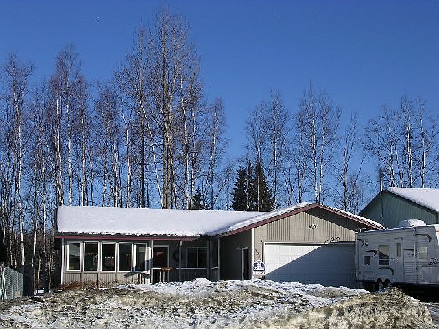 Ranch home on the Creek!