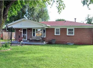 154 W Alexander Ct, Haysville, KS 67060