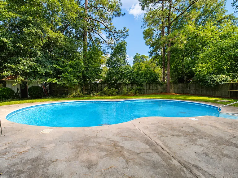116 Greenbriar Trl — Photo 15