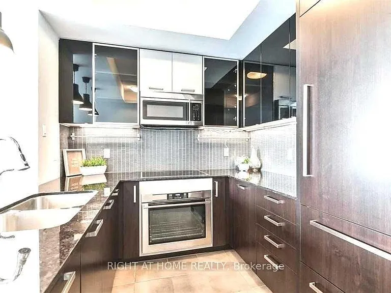 5162 Yonge St #2615 — Photo 7